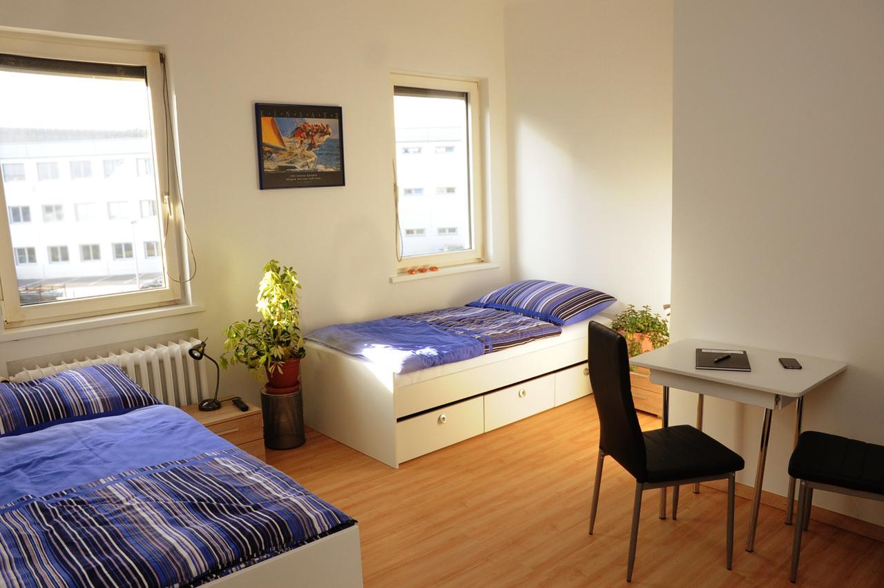 Montagehotel Bed & Steel Лінц Екстер'єр фото