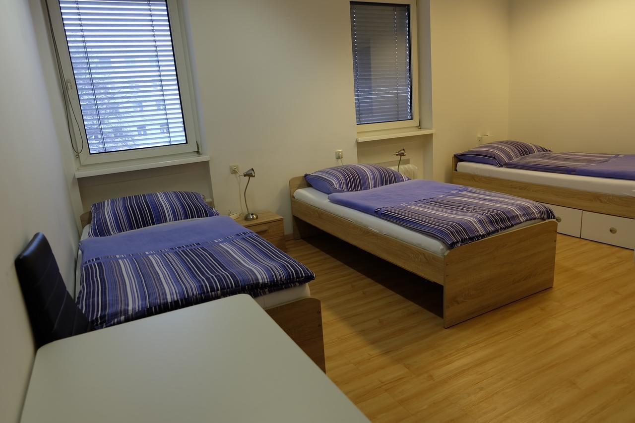 Montagehotel Bed & Steel Лінц Екстер'єр фото