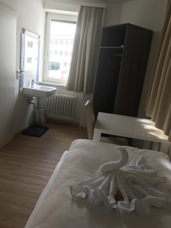 Montagehotel Bed & Steel Лінц Екстер'єр фото